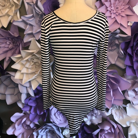 Stripped long sleeve bodysuit - Picture 3 of 3